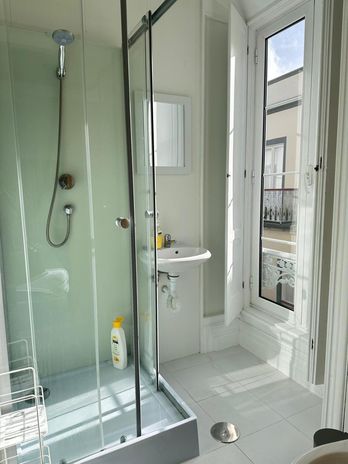 Azor International Hostel Ponta Delgada Eksteriør bilde
